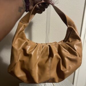 EXPRESS CAMEL BROWN FAUX LEATHER RUCHED BUBBLE SHOULDER BAG